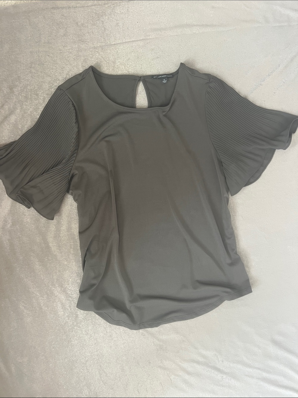 Lush Pleated Sleeve Keyhole Blouse - olive green